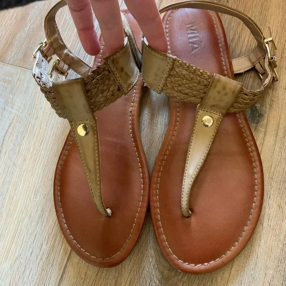 Strappy Sandal - Picture 1 of 1